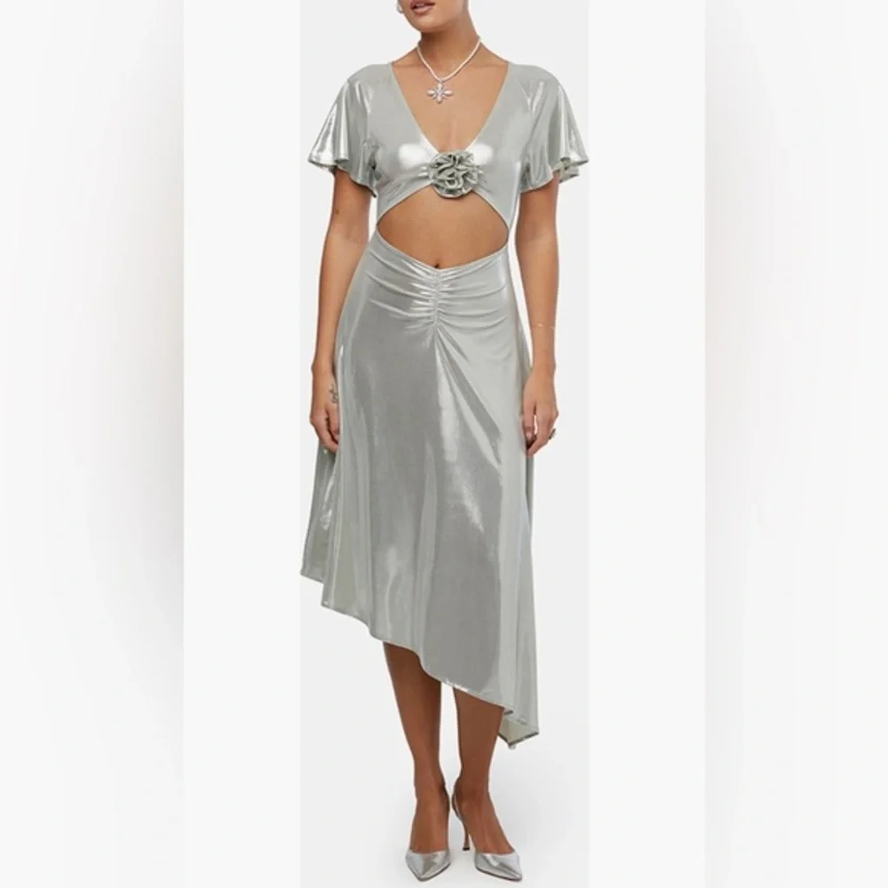 WeWoreWhat Silver Metallic Cut-Out Asymmetric Dress‎
